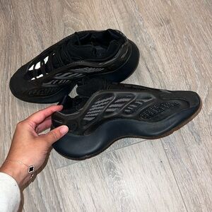 Yeezy 700